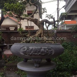 Chậu cảnh đá xanh đen 2