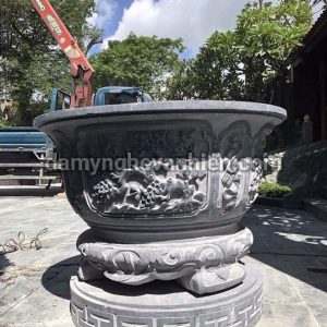 Chậu cảnh đá xanh đen 7