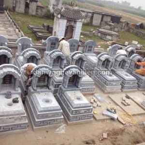 Mộ mái hòm đá xanh đen 1