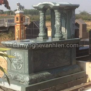 Mộ mái hòm đá xanh đen 2